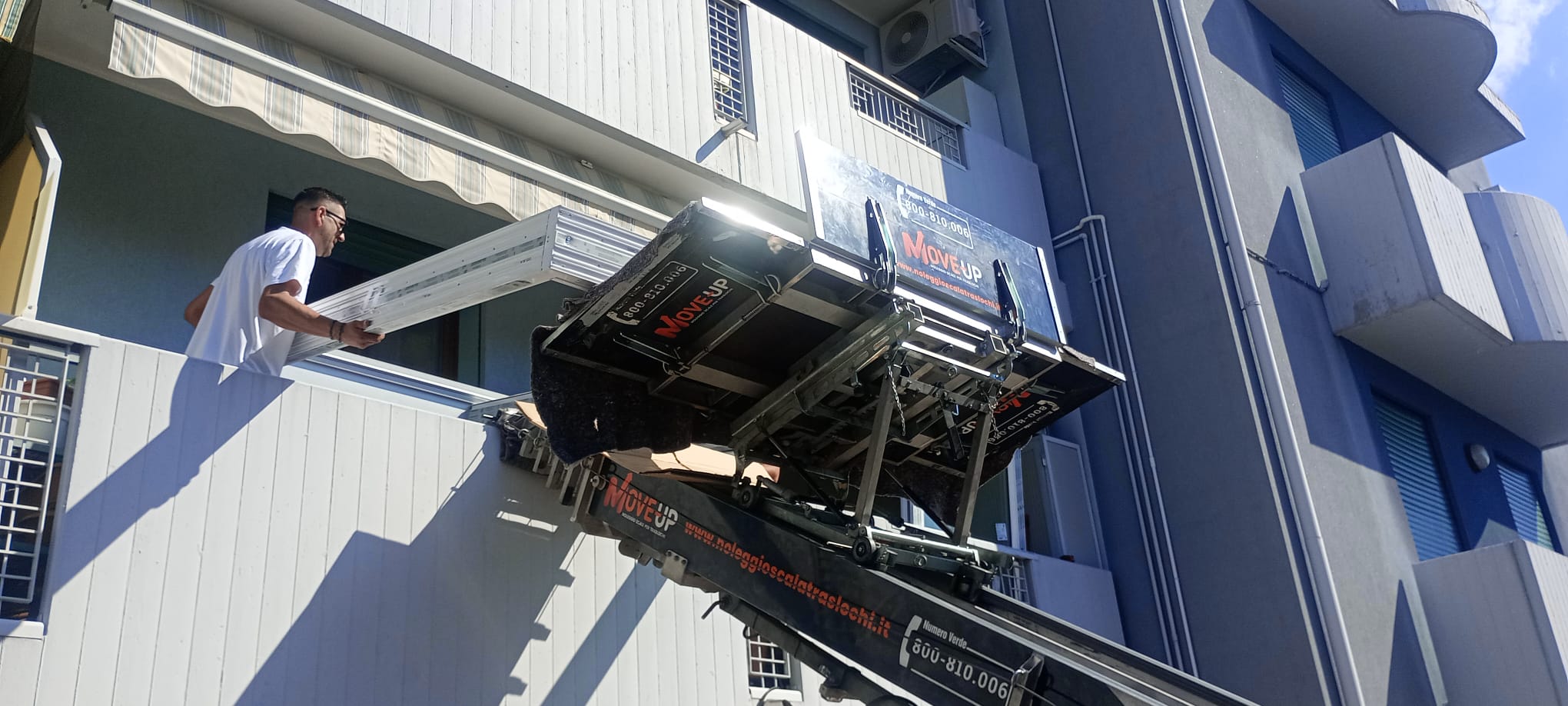 installazione-di-serramenti-ai-piani-moveup