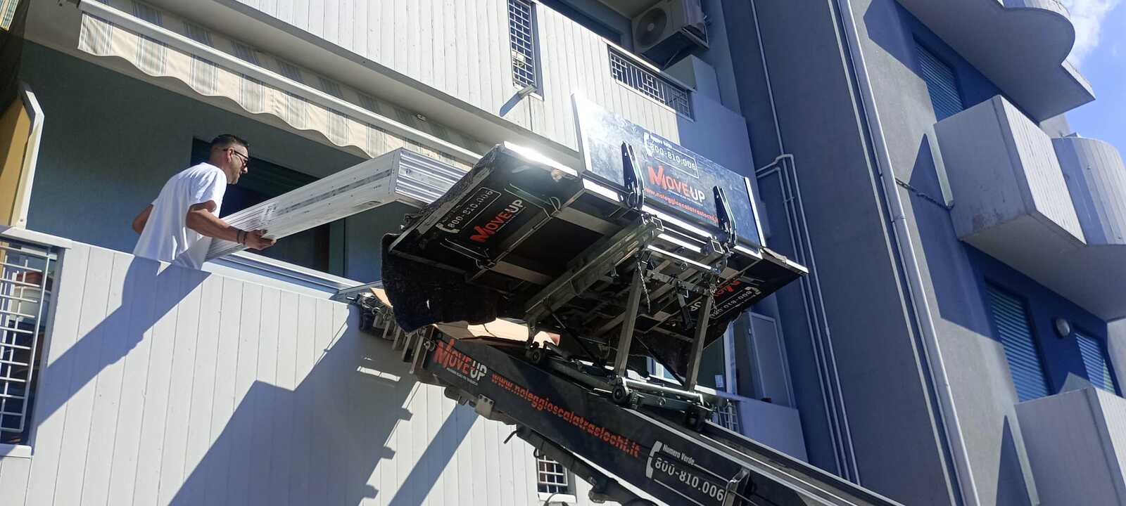 installazione-di-serramenti-ai-piani